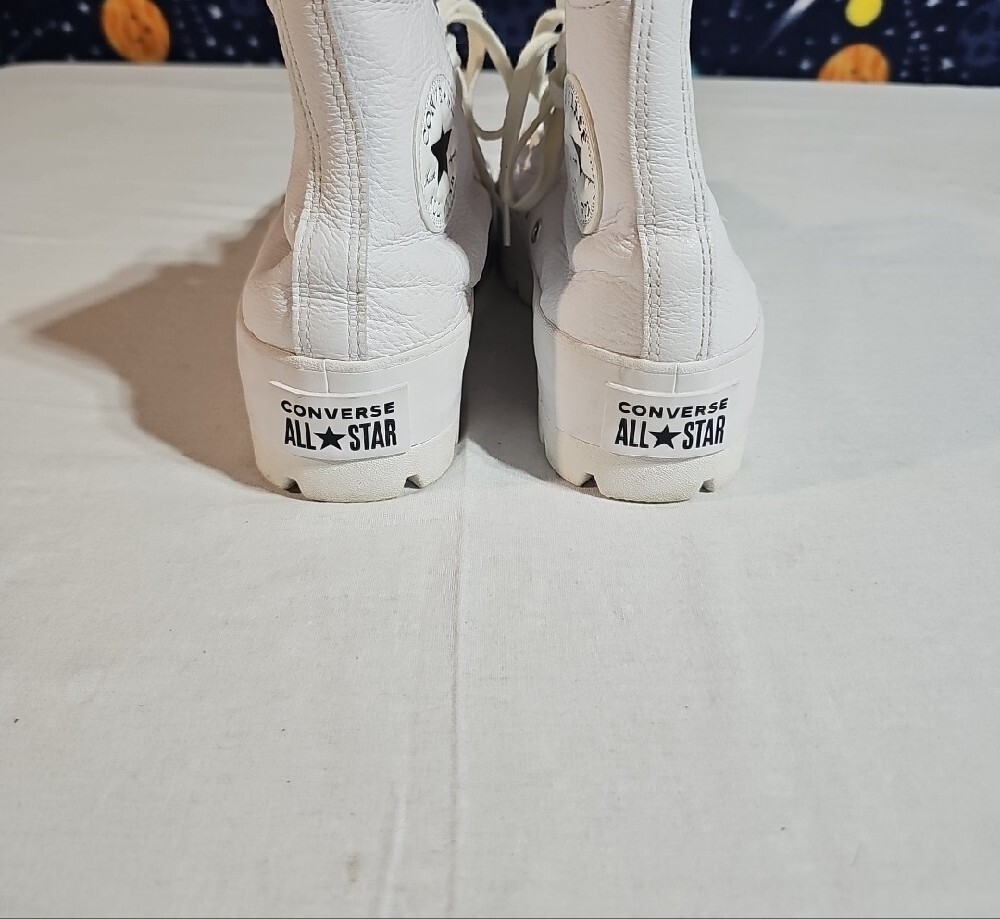 Converse White Size 7 High-Top Leather Lug Sole Sneakers - Picture 7 of 13